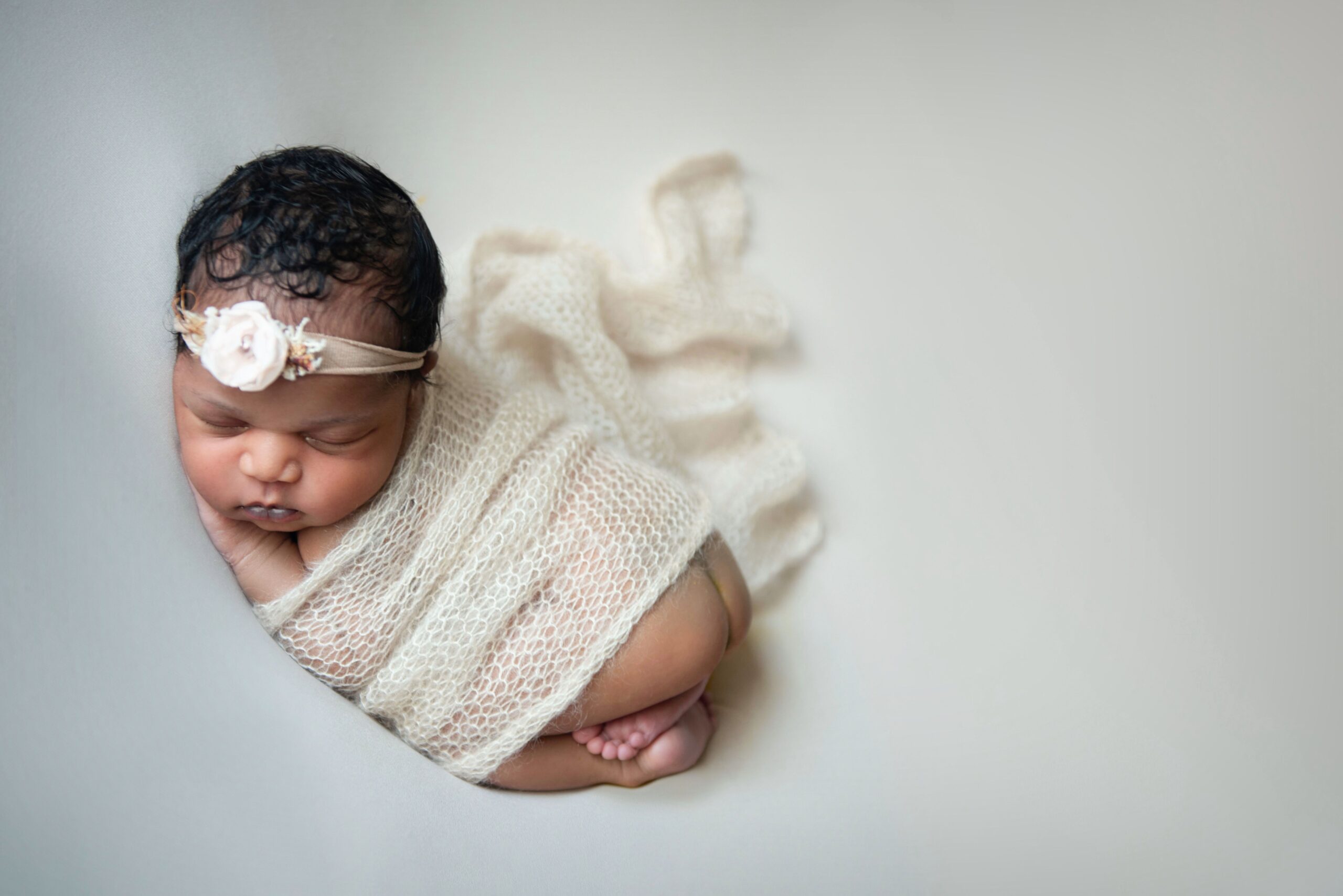 Comfortable in-home newborn photography Glenn Heights